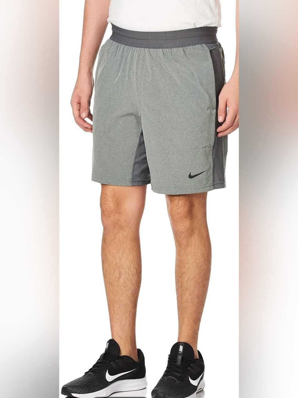 Nike Men’s Grey Athletic Training Shorts with Dark Grey Panels size L